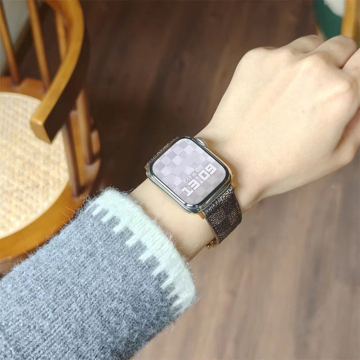 Luxury Apple Watch Strap – Magnetic Metal Band for Series 10/9/8/7/6/SEv ADIONI